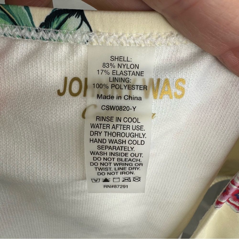 Johnny Was Maya Hipster Cream color with Bold Flowers New with Tags size XL - Picture 9 of 9